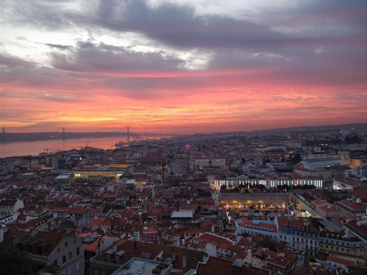 Stunning And Spacious Lofts Just By Graca And Alfama Lisbon Bagian luar foto