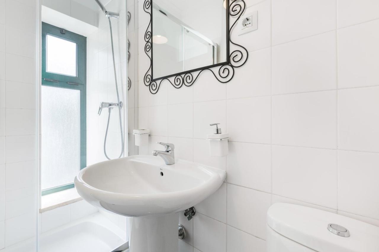 Stunning And Spacious Lofts Just By Graca And Alfama Lisbon Bagian luar foto